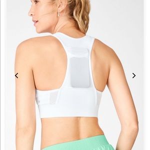 NWT! Fabletics Mila Sports Bra M
